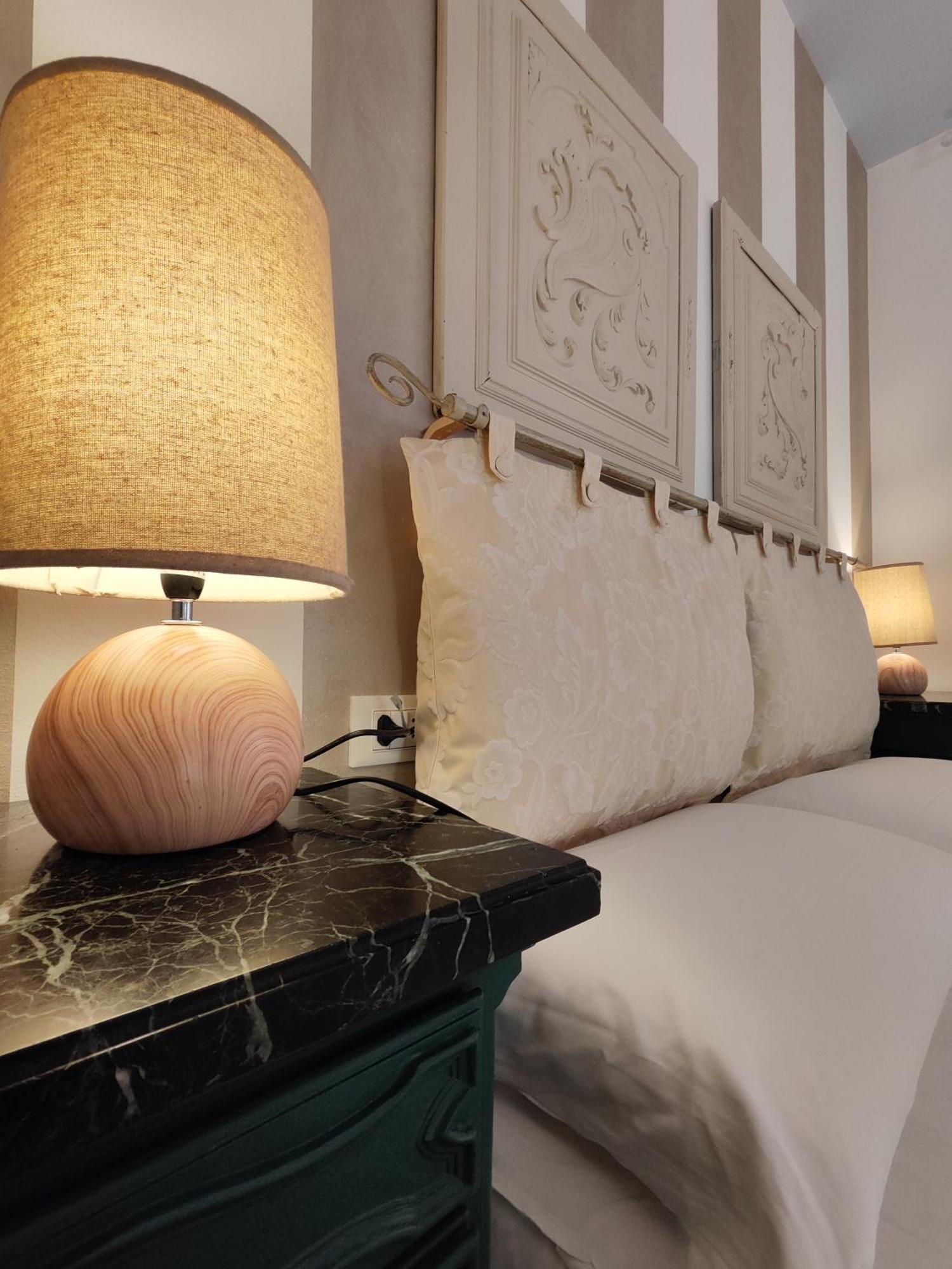モンティキアーリ Garda Relais Antica Romelia Bed & Breakfast エクステリア 写真