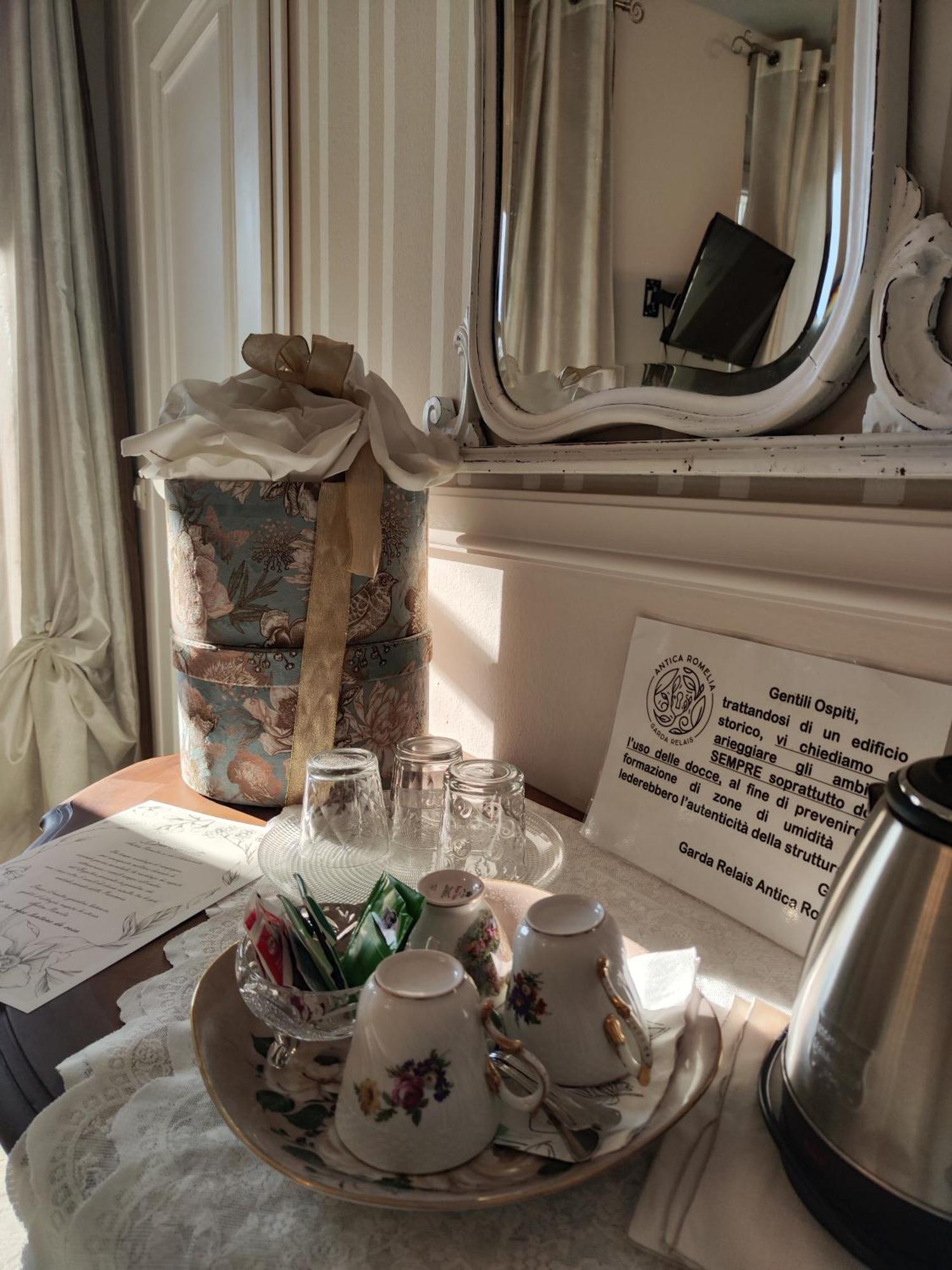 モンティキアーリ Garda Relais Antica Romelia Bed & Breakfast エクステリア 写真