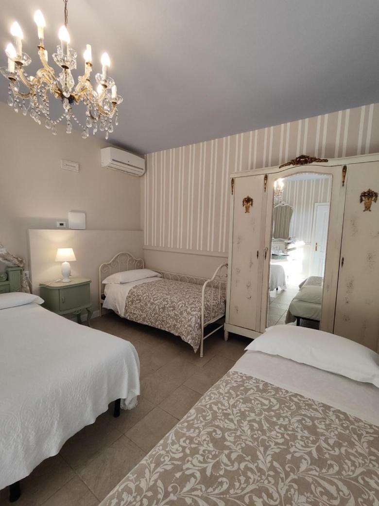 モンティキアーリ Garda Relais Antica Romelia Bed & Breakfast エクステリア 写真